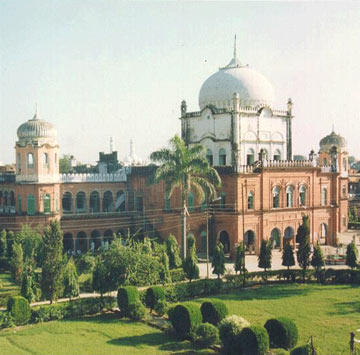 Background and Methodology of the Deoband Seminary